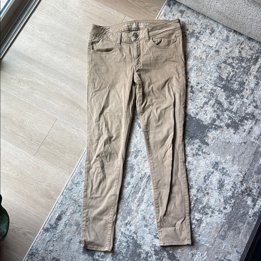 American Eagle Outfitters Tan Skinny Jeans
